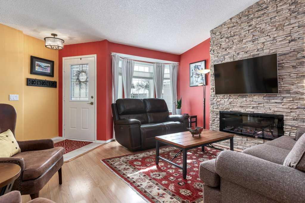 729 Riverside Drive NW