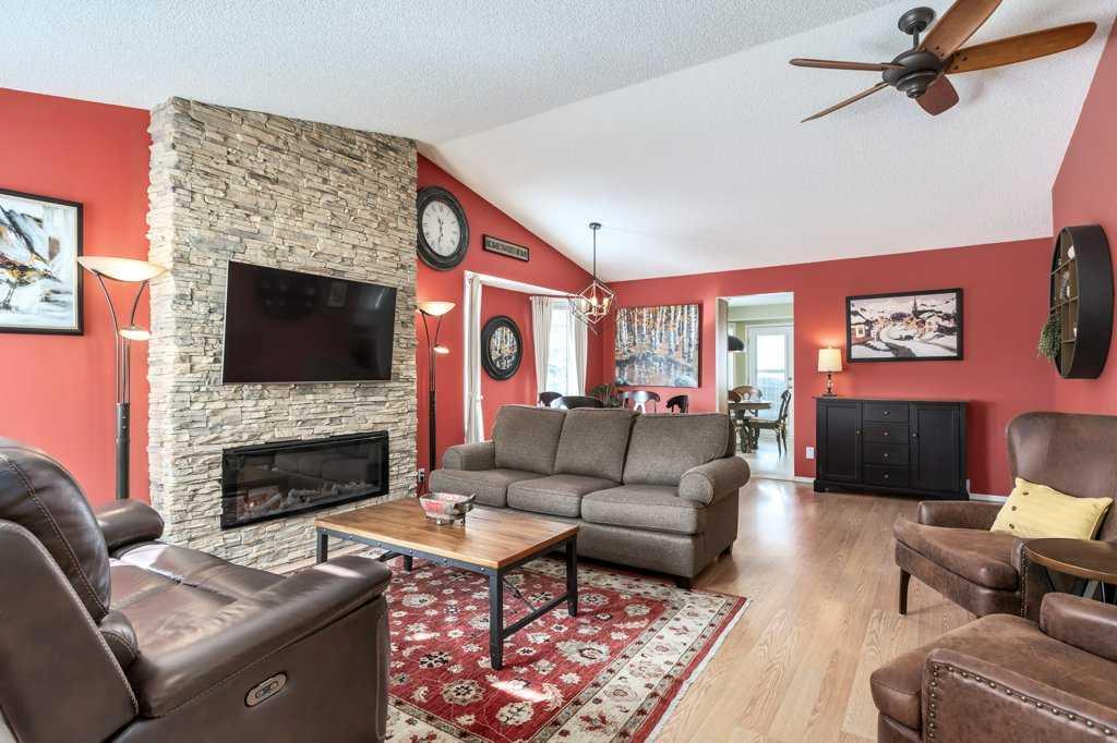 729 Riverside Drive NW