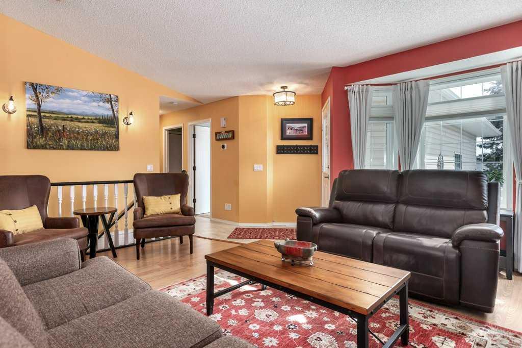 729 Riverside Drive NW