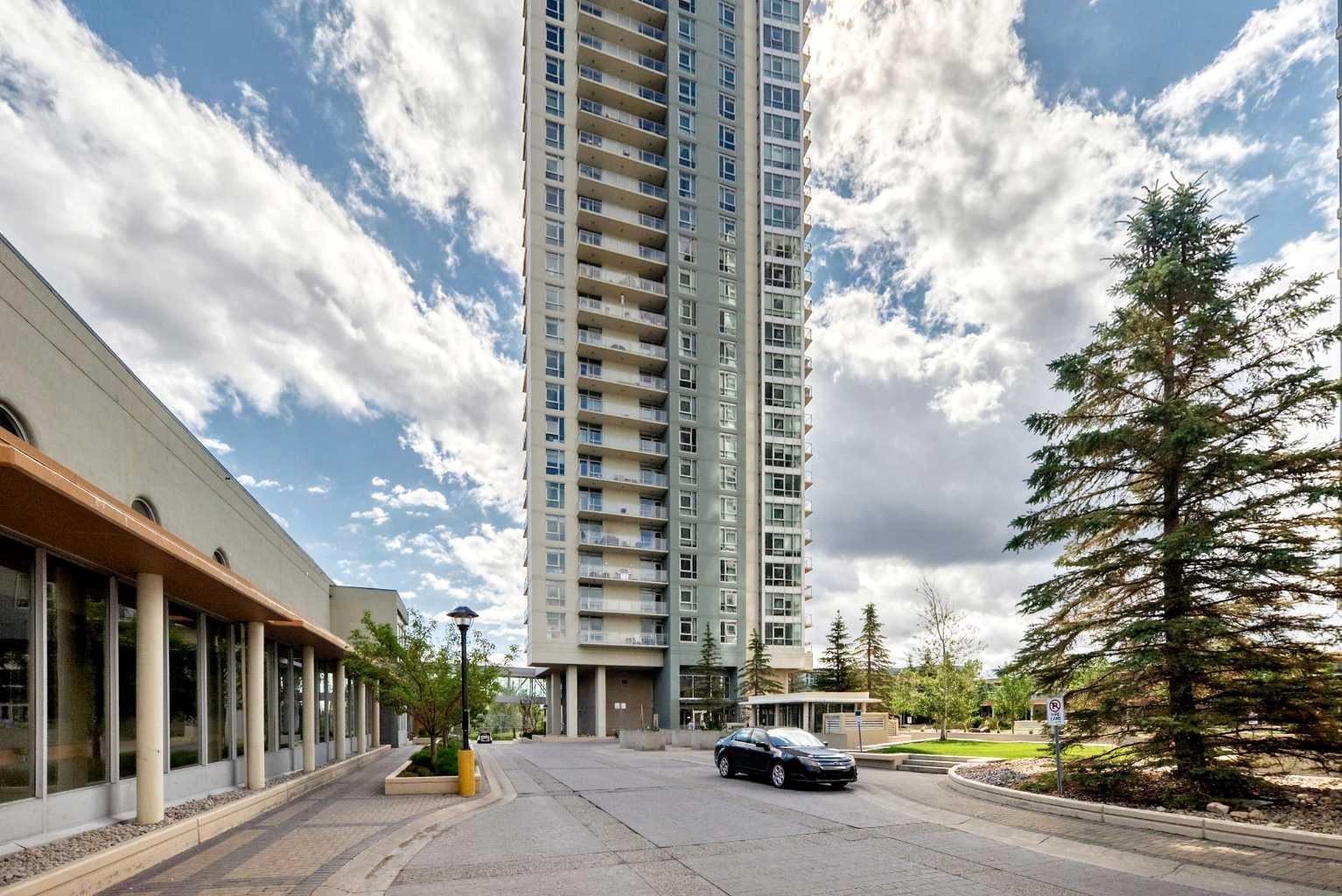 99 Spruce Place SW 2007