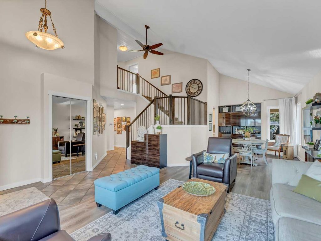 Photo of 11 Taylor Crescent SE, Medicine Hat, AB T1B 3X5 (MLS # A2295622)