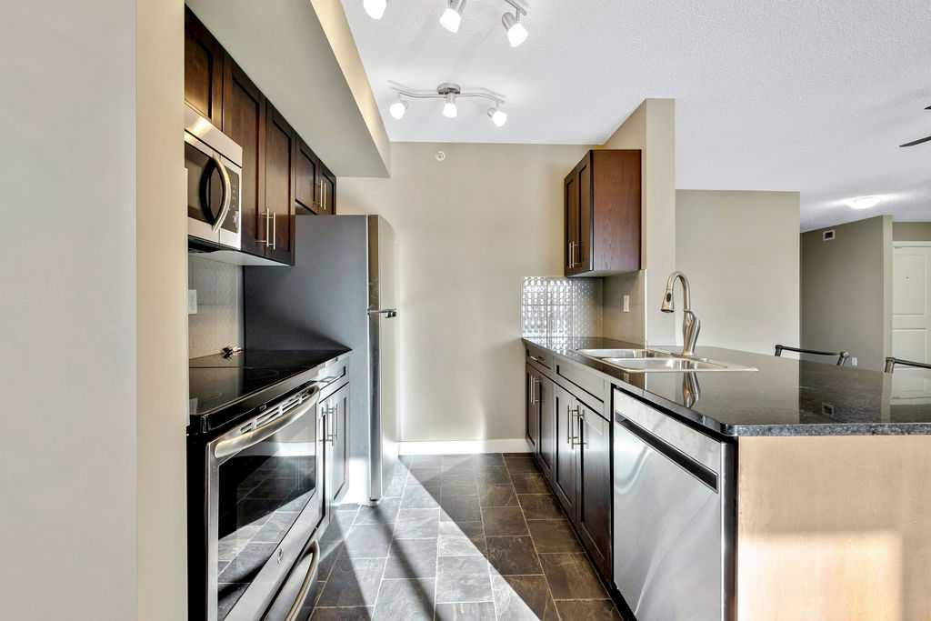 403 Mackenzie Way SW 7402