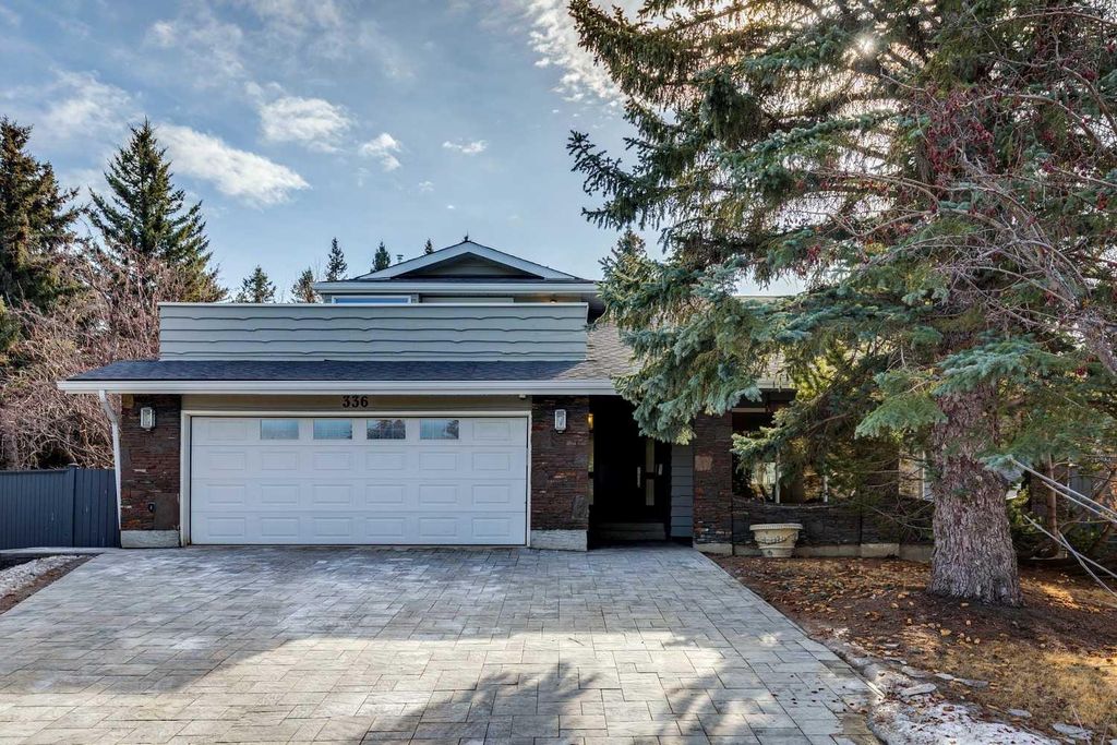 Photo of 336 Pump Hill Gardens SW, Calgary, AB T2V 4M7 (MLS # A2286084)