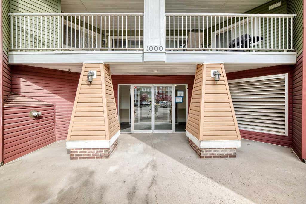 Photo of 10 Prestwick Bay SE #1220, Calgary, AB T2Z 0E6 (MLS # A2313638)