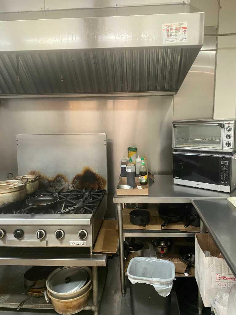 554 Northmount Drive NW