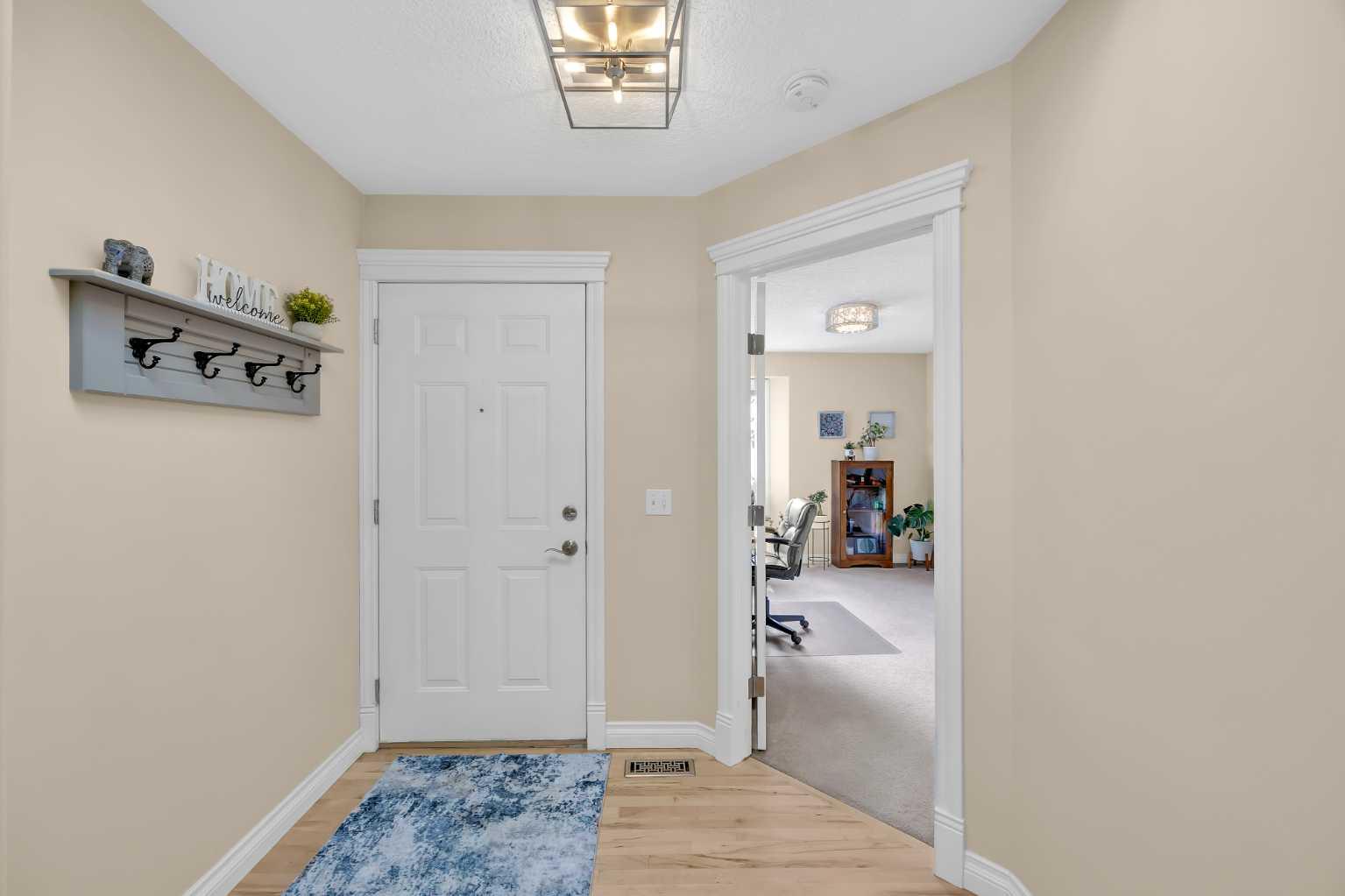 104 Mt Douglas Villas SE