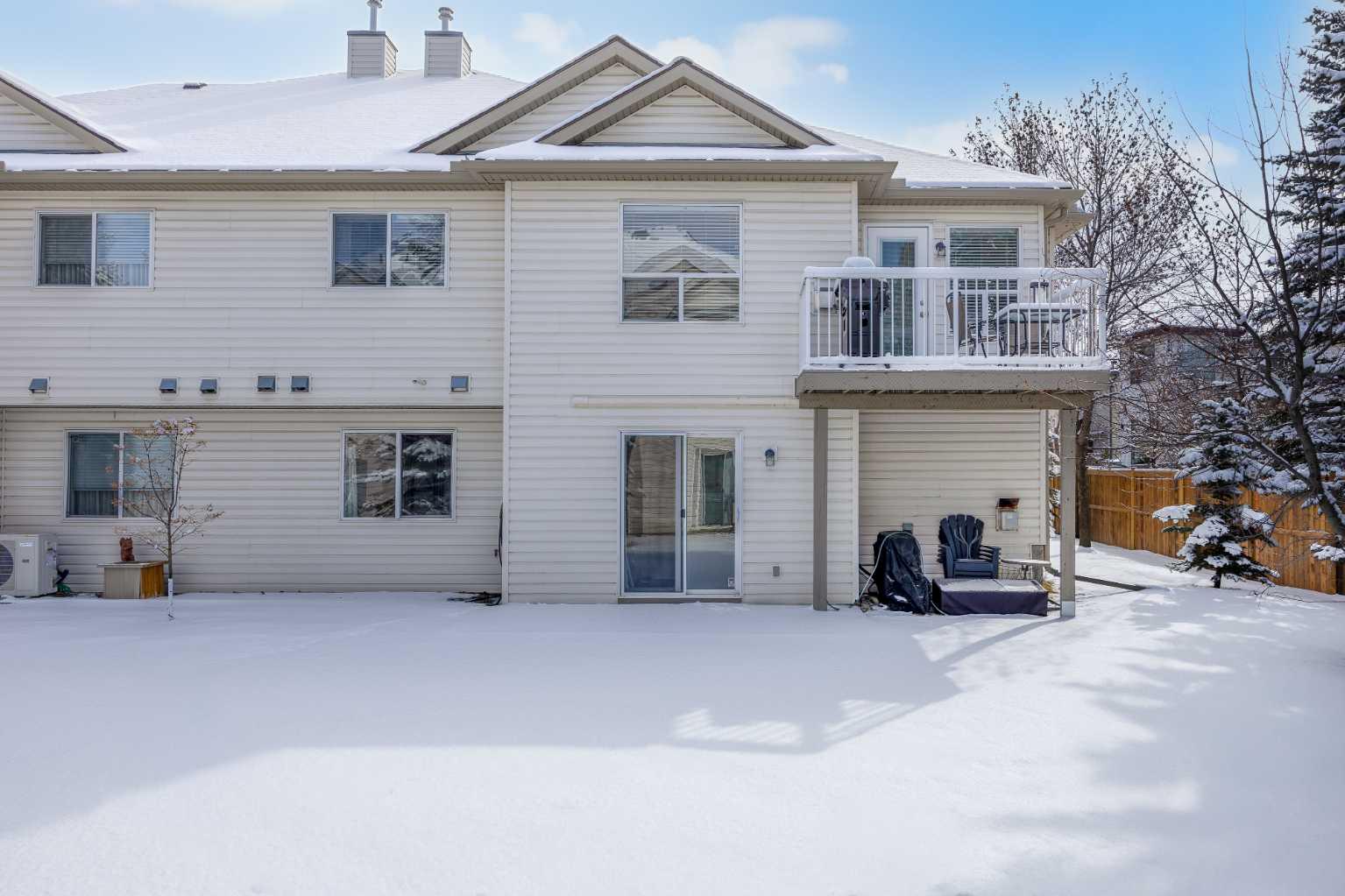 104 Mt Douglas Villas SE