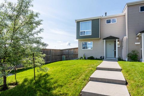 5425 Pensacola Crescent SE 43 Calgary AB T2A 2G7