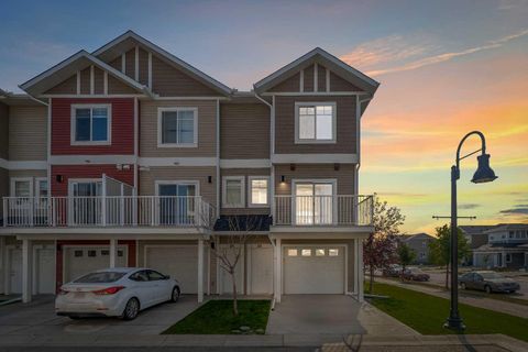 23 redstone Circle NE Calgary AB T3N 0M8
