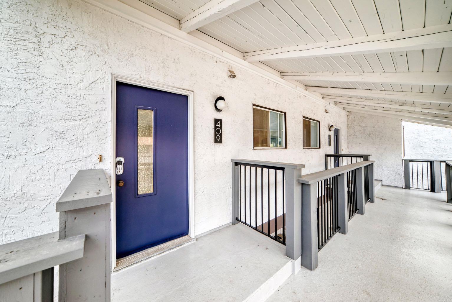 2520 Palliser Drive SW 409