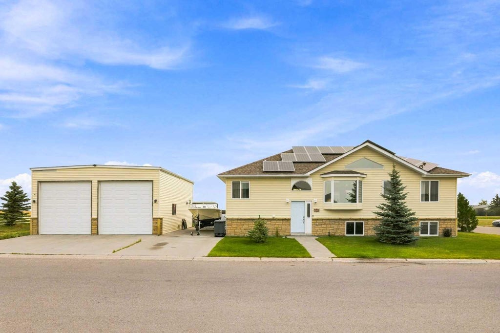 Photo of 273 Harvest Hills Road, Stavely, AB T0L 1Z0 (MLS # A2337399)