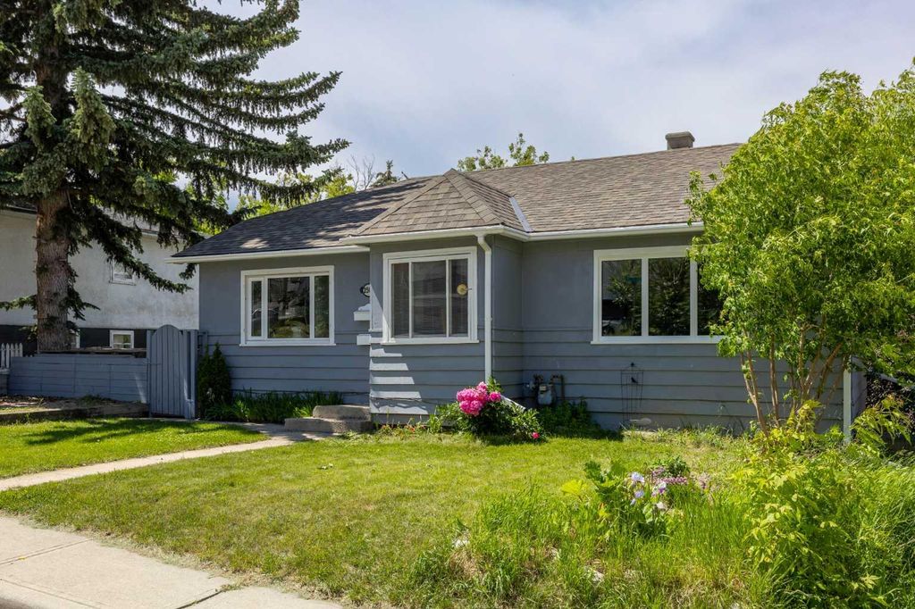 Photo of 2507 15A Street SW, Calgary, AB T2T 4B8 (MLS # A2323875)