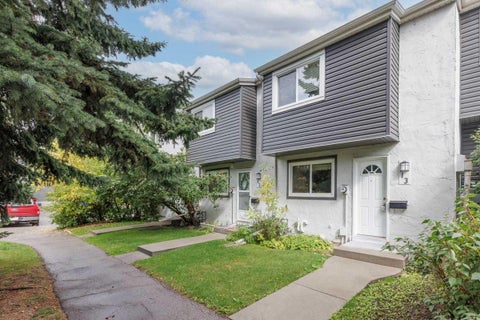 Photo of 11407 Braniff Road SW #13, Calgary, AB T2W 1C5 (MLS # A2344661)