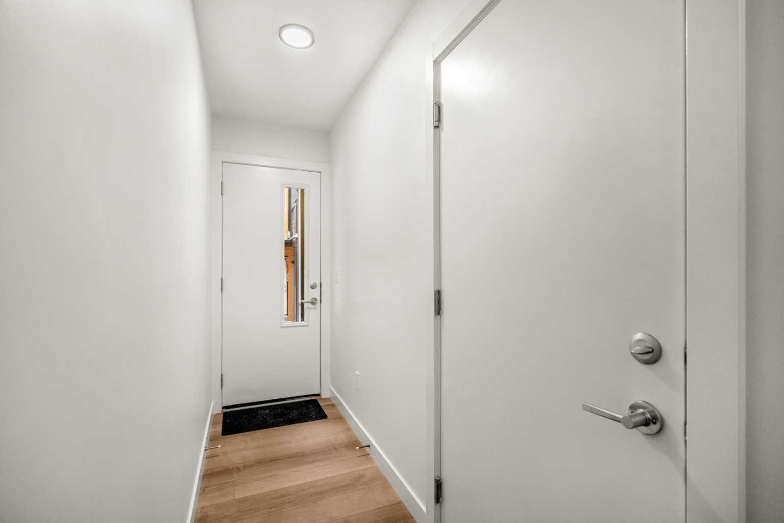 550 Seton Circle SE 203