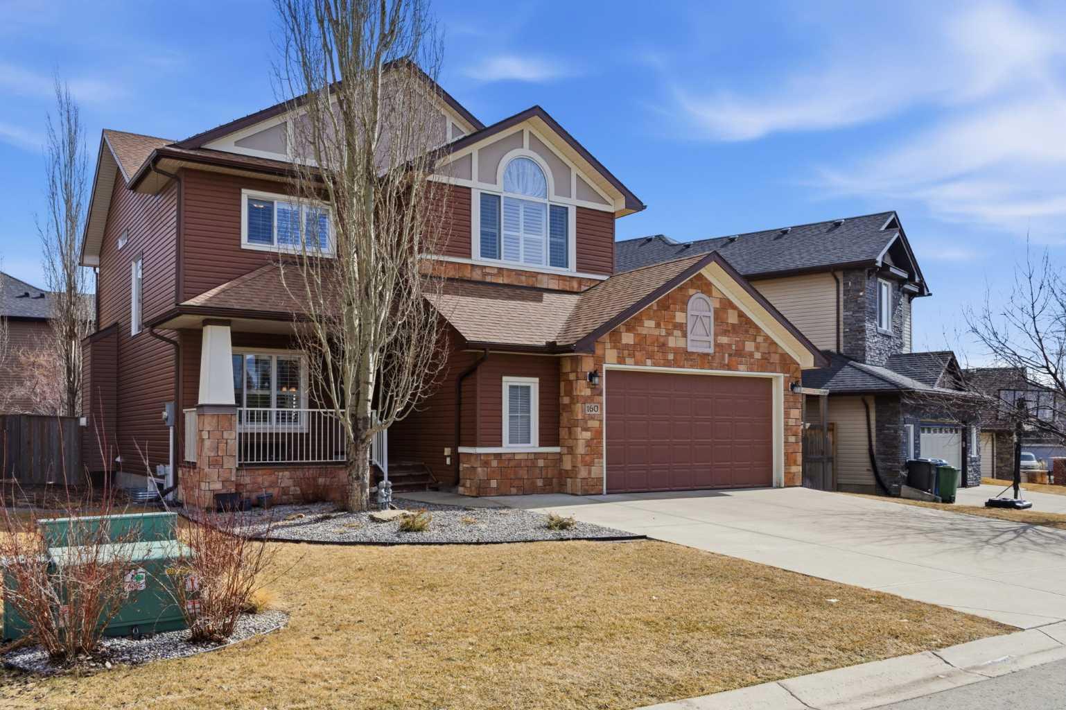 160 Crystal Green Drive SE