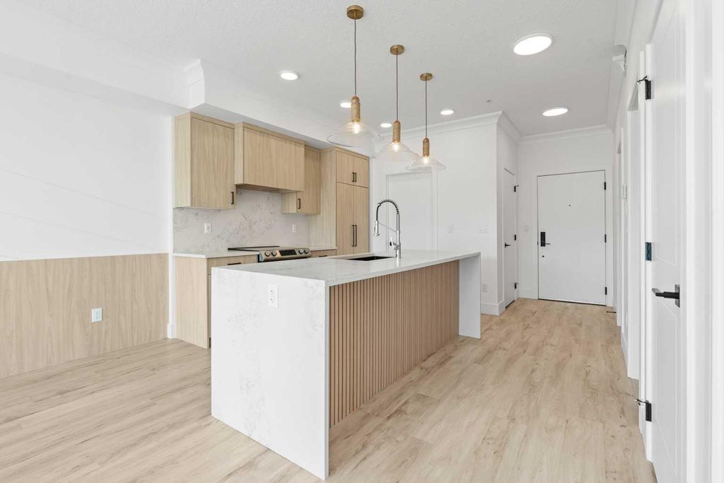 Photo of 370 Dieppe Drive SW #311, Calgary, AB T3E 0E6 (MLS # A2330841)