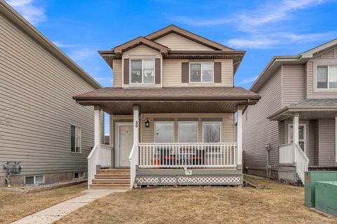 40 Cimarron Grove Drive Okotoks AB T1S 2H1