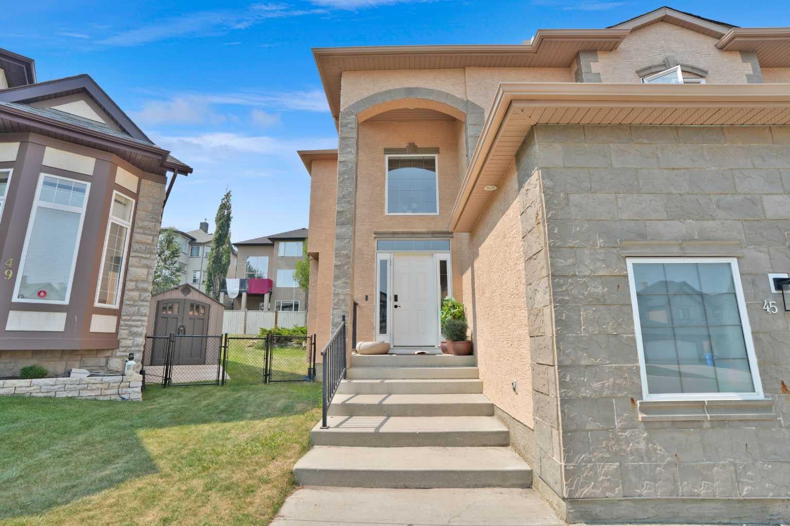 45 Sherwood View NW