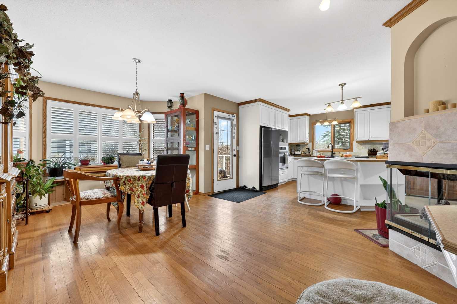 1124 Gleneagles Drive