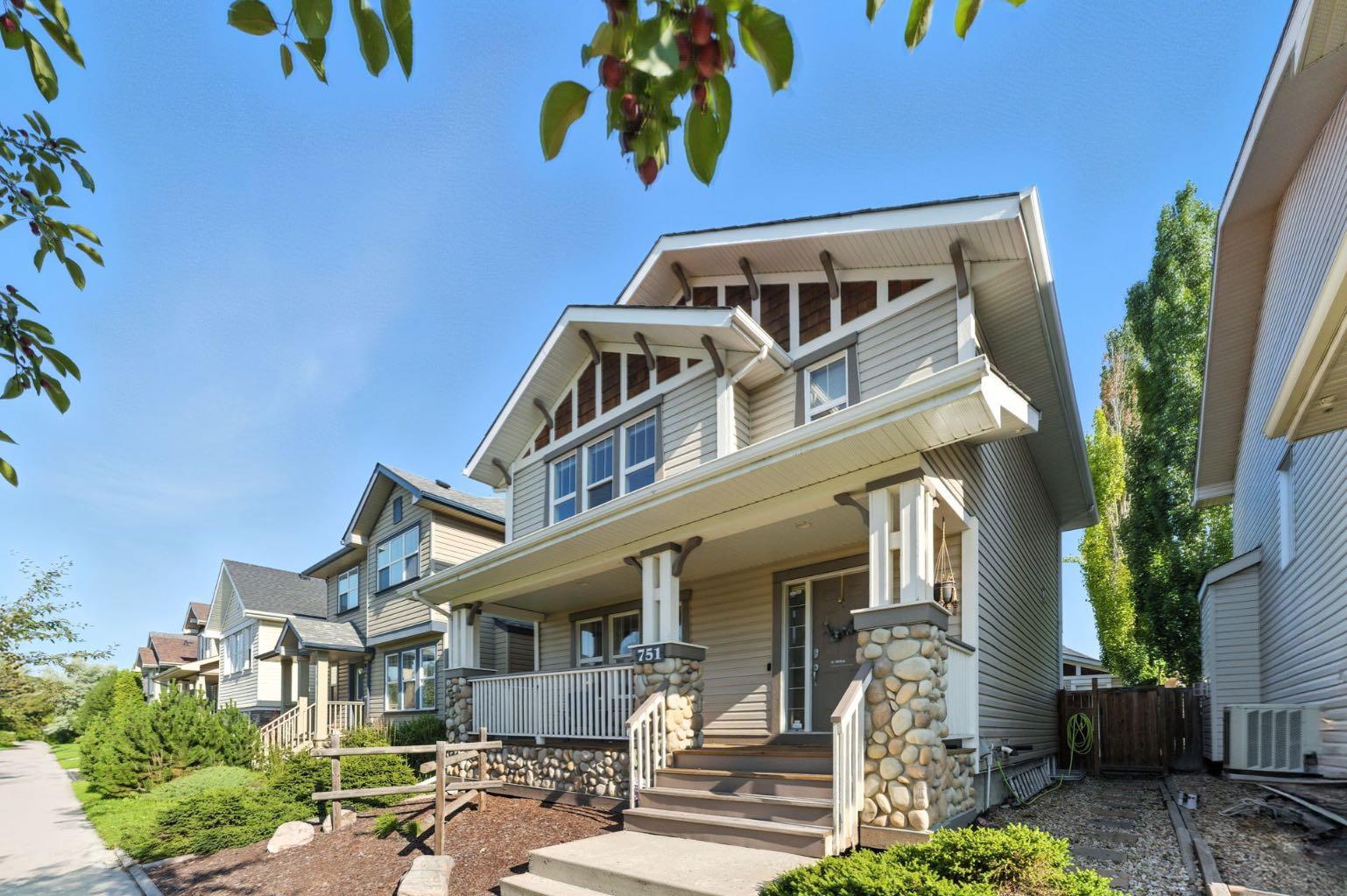 751 Prestwick Circle SE