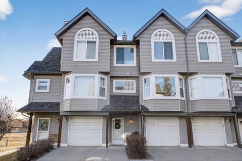 41 Sandarac Villas NW Calgary AB T3K 5B4