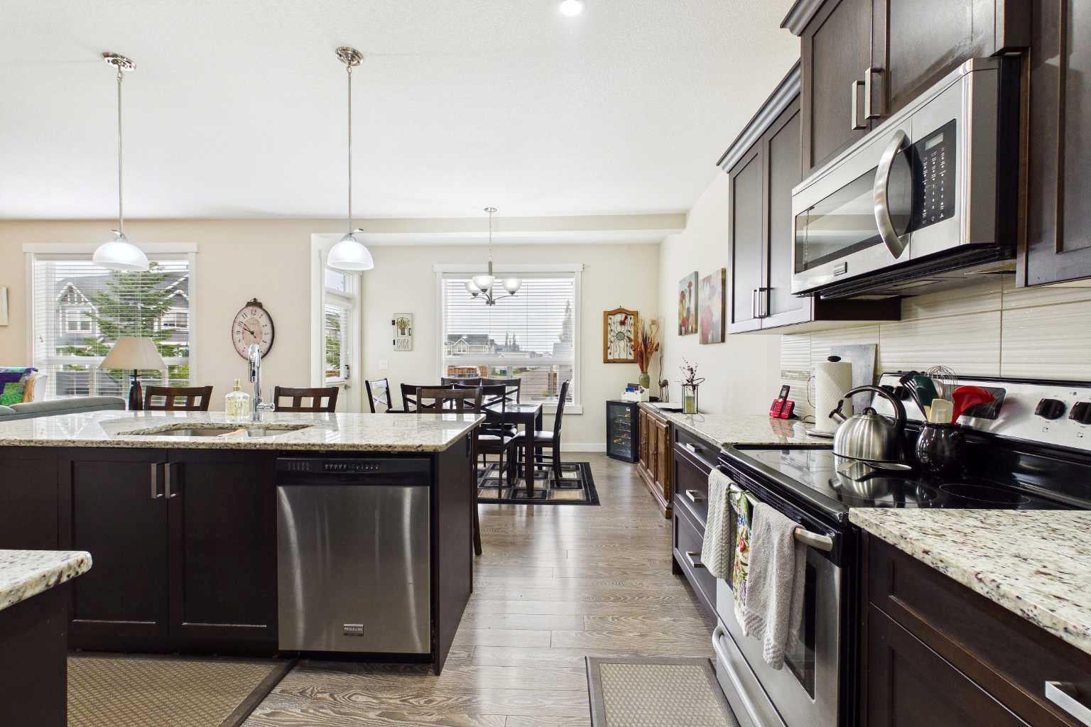 1086 Williamstown Boulevard NW 1604