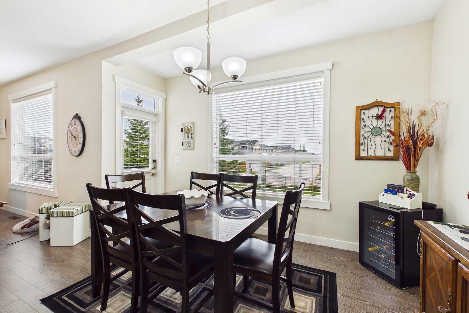 1086 Williamstown Boulevard NW 1604