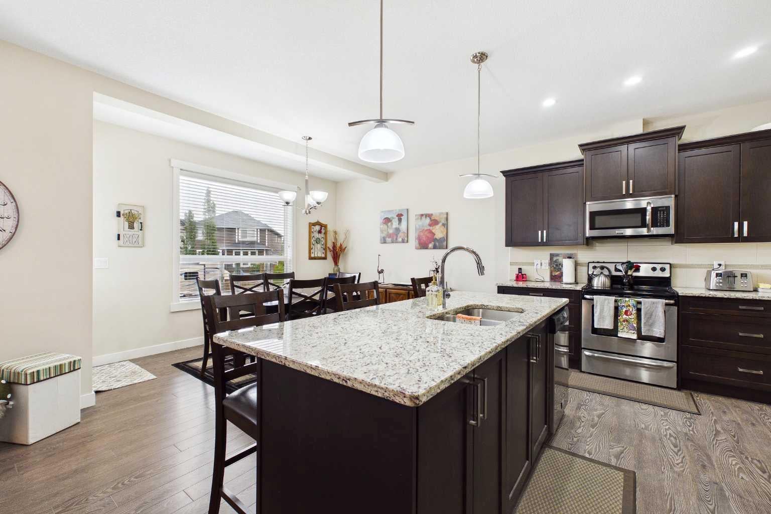 1086 Williamstown Boulevard NW 1604