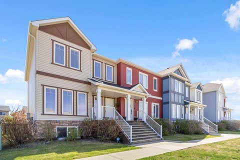 Photo of 300 Sparrow Hawk Drive #19, Fort McMurray, AB T9K 0Y6 (MLS # A2315114)