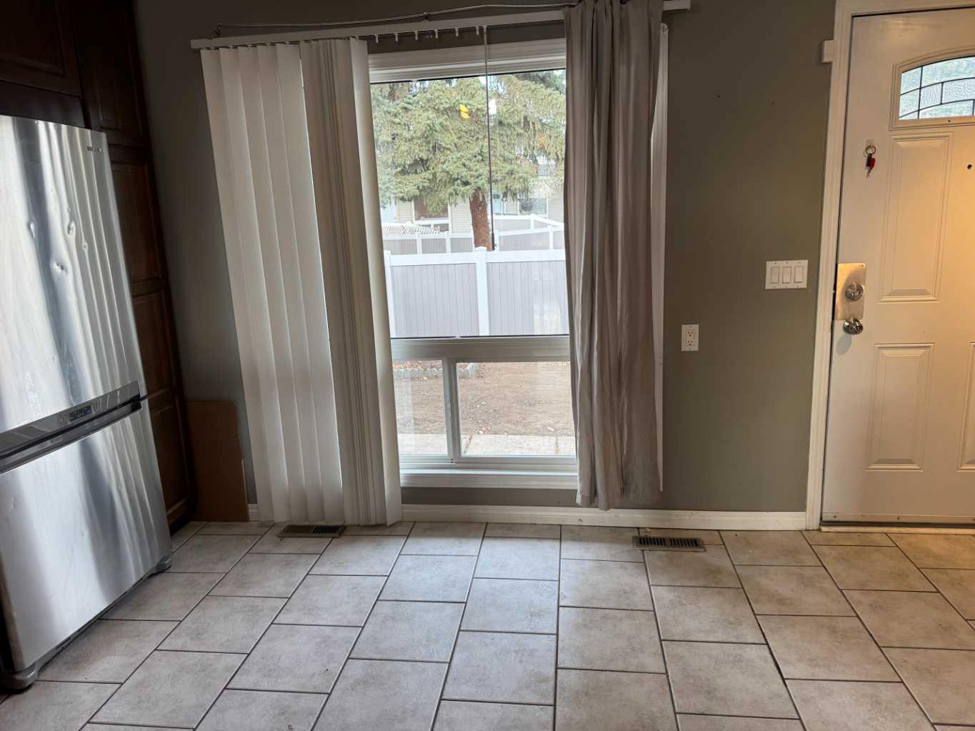 220 Erin Mount Crescent SE 8