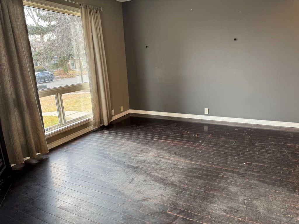 Photo of 220 Erin Mount Crescent SE #8, Calgary, AB T2B 2T2 (MLS # A2271739)