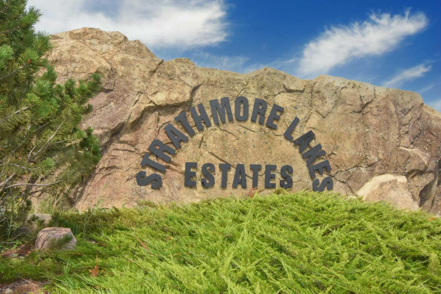 33 Strathmore Lakes Bay