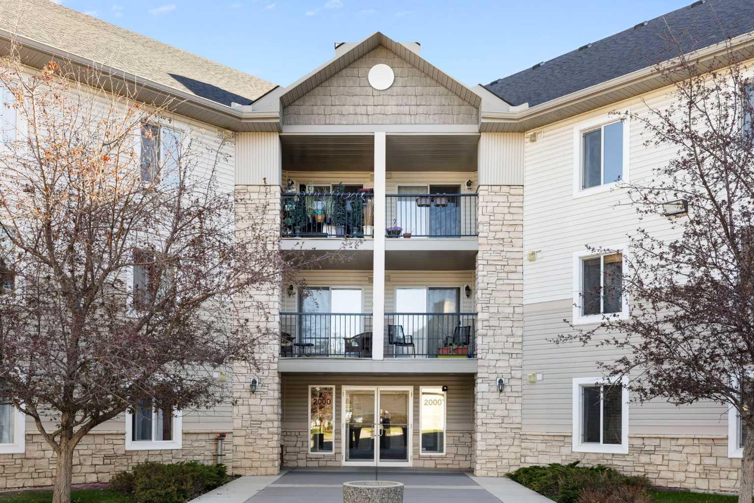 2371 Eversyde Avenue SW 2320