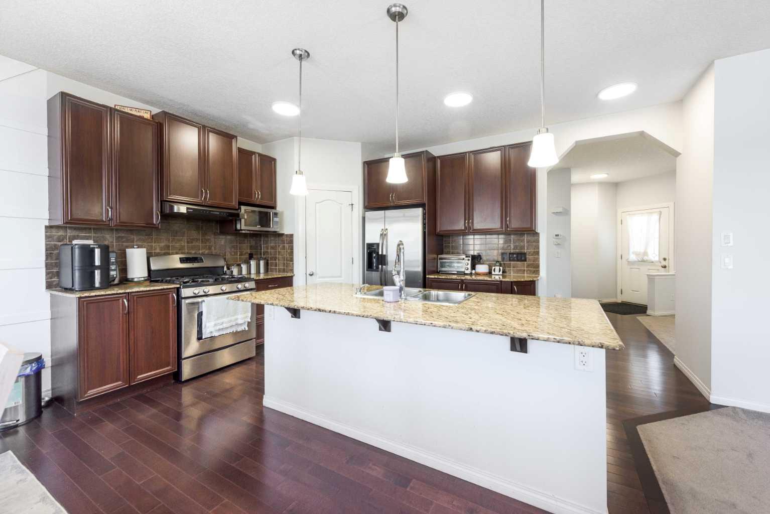 19 Skyview Ranch Crescent NE
