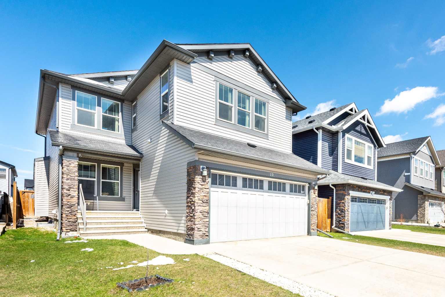 19 Skyview Ranch Crescent NE