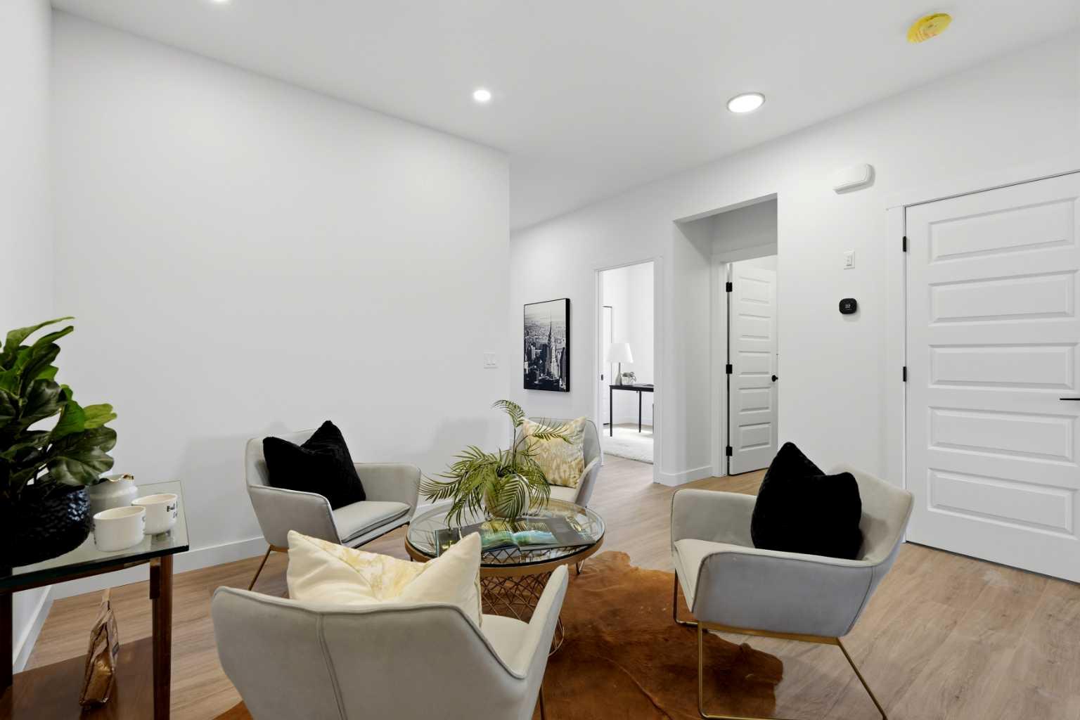 244 Homestead View NE