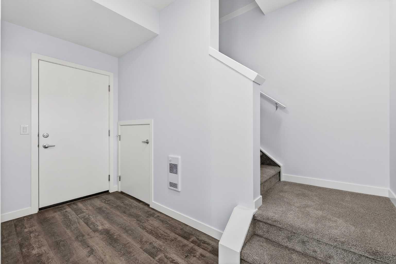 34 Red Embers Plaza NE