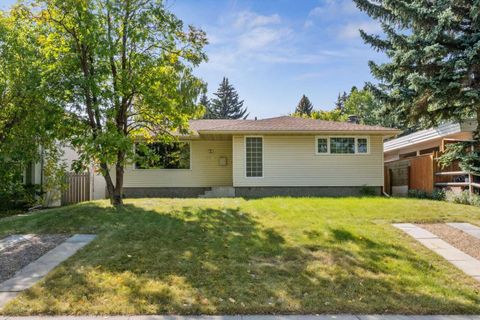 Photo of 5031 Vienna Drive NW, Calgary, AB T3A 0W8 (MLS # A2258794) Photo of 5031 Vienna Drive NW, Calgary, AB T3A 0W8 (MLS # A2258794)