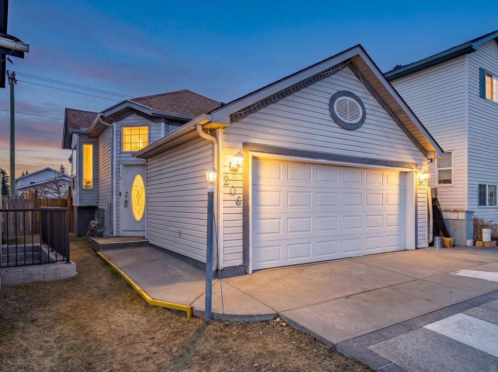 Photo of 206 Saratoga Close NE, Calgary, AB T1Y 7A1 (MLS # A2287199)
