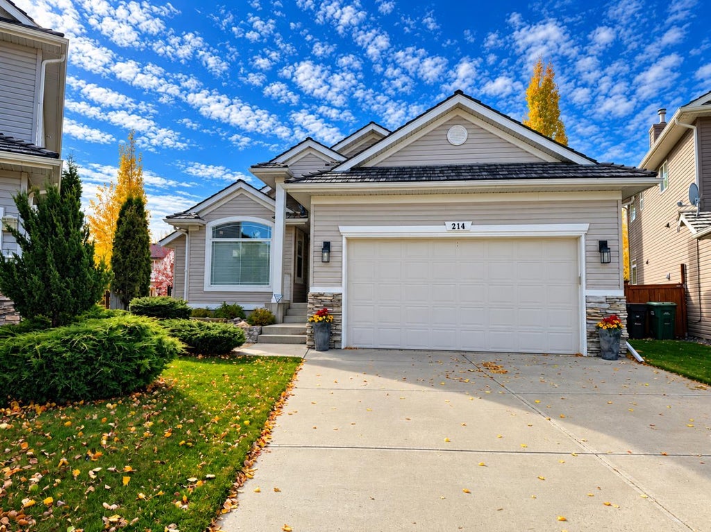 Photo of 214 Douglas Glen Gardens SE, Calgary, AB T2Z 3S9 (MLS # A2355864)