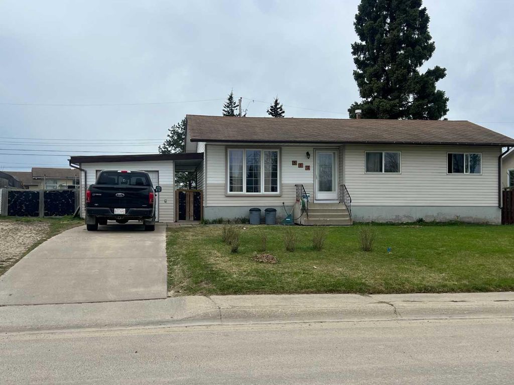 Photo of 519 5 Avenue, Fox Creek, AB T0H 1P0 (MLS # A2314235)
