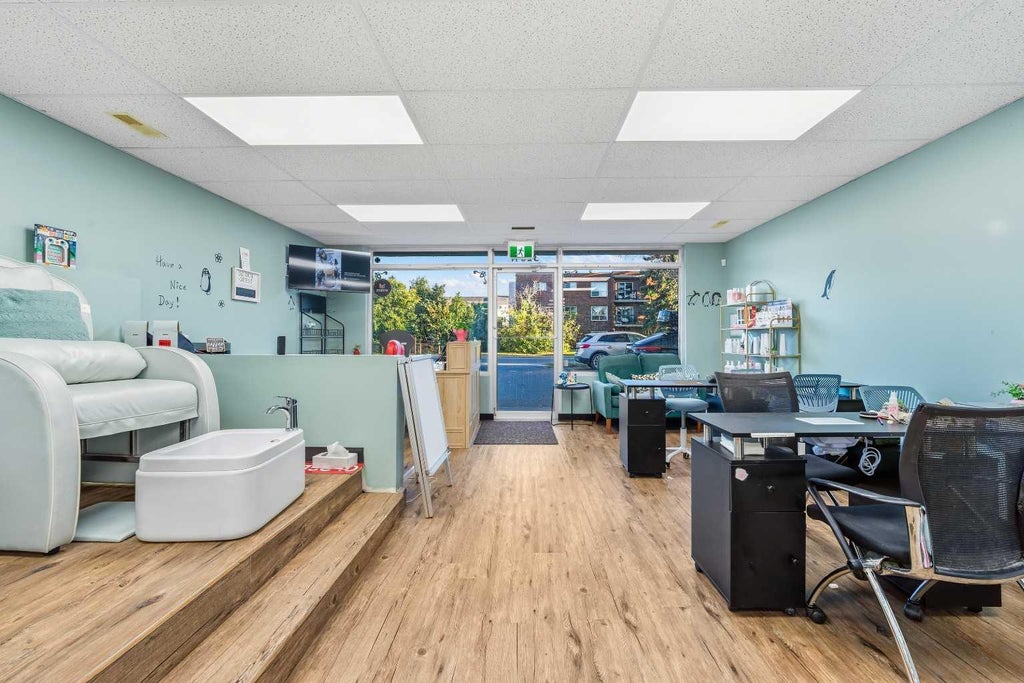 Photo of 320A 2 Avenue, Strathmore, AB T1P 1N1 (MLS # A2348948)