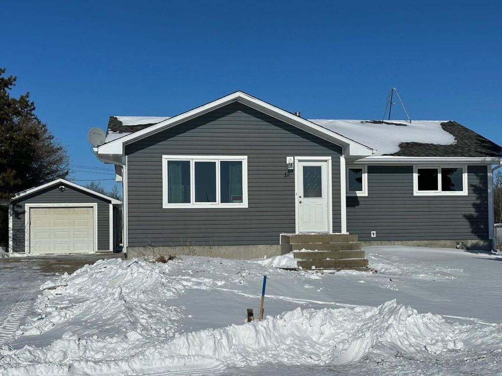 Photo of 12 Railway Avenue NE, Round Hill, AB T0B 3Z0 (MLS # A2288248)