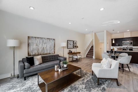 2008 12 Avenue SW 2 Calgary AB T3C 0S1