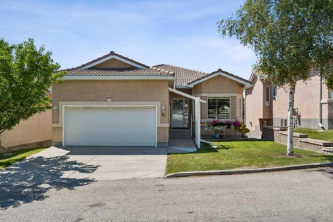 Photo of 42 Scimitar Circle NW, Calgary, AB T3L 2C8 (MLS # A2333519)