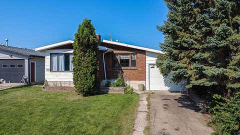 Photo of 1910 26 Avenue, Delburne, AB T0M 0V0 (MLS # A2334144)