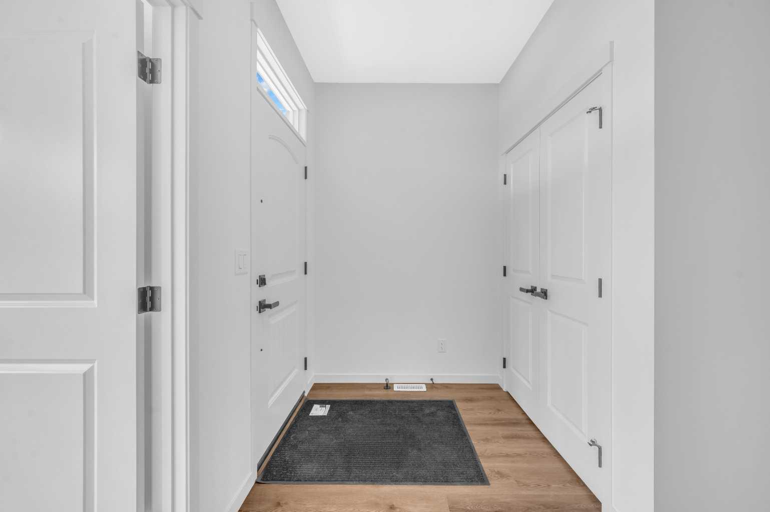 32 Rowmont Common NW