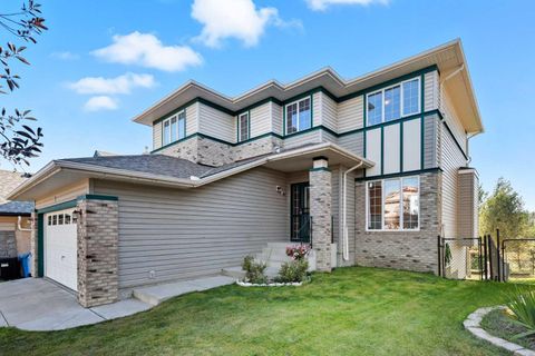 7 Panatella Close NW Calgary AB T3K 6B3