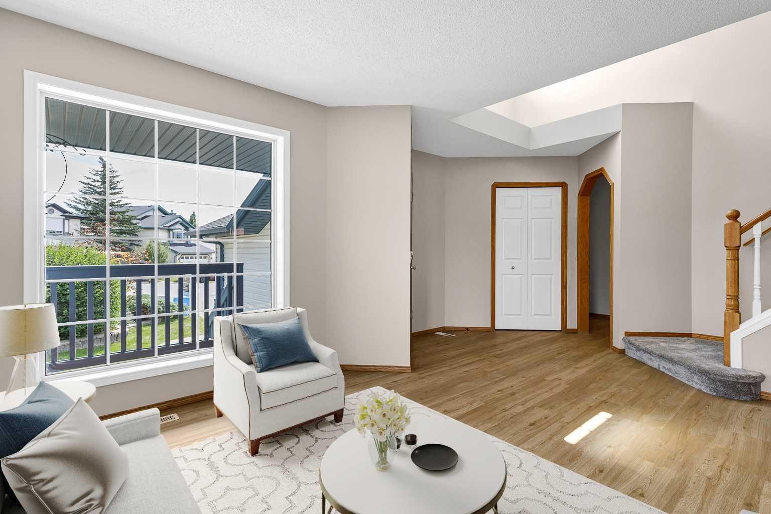 249 Scotia Point NW
