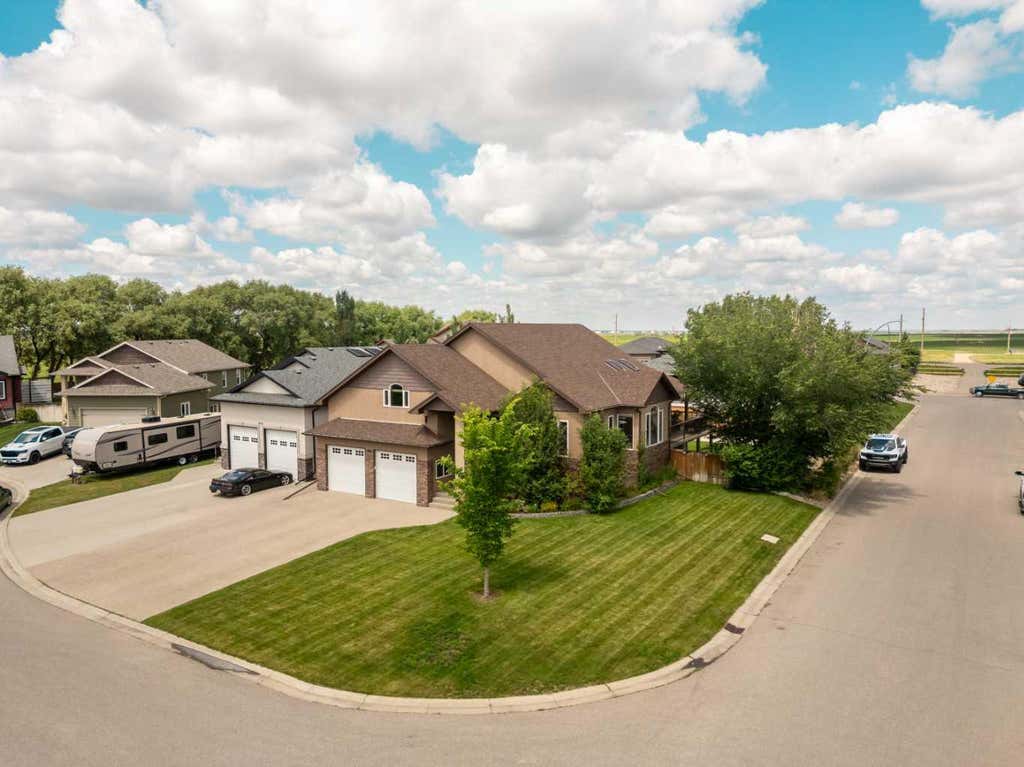 Photo of 4639 62A Avenue, Taber, AB T1G 2J5 (MLS # A2324018)